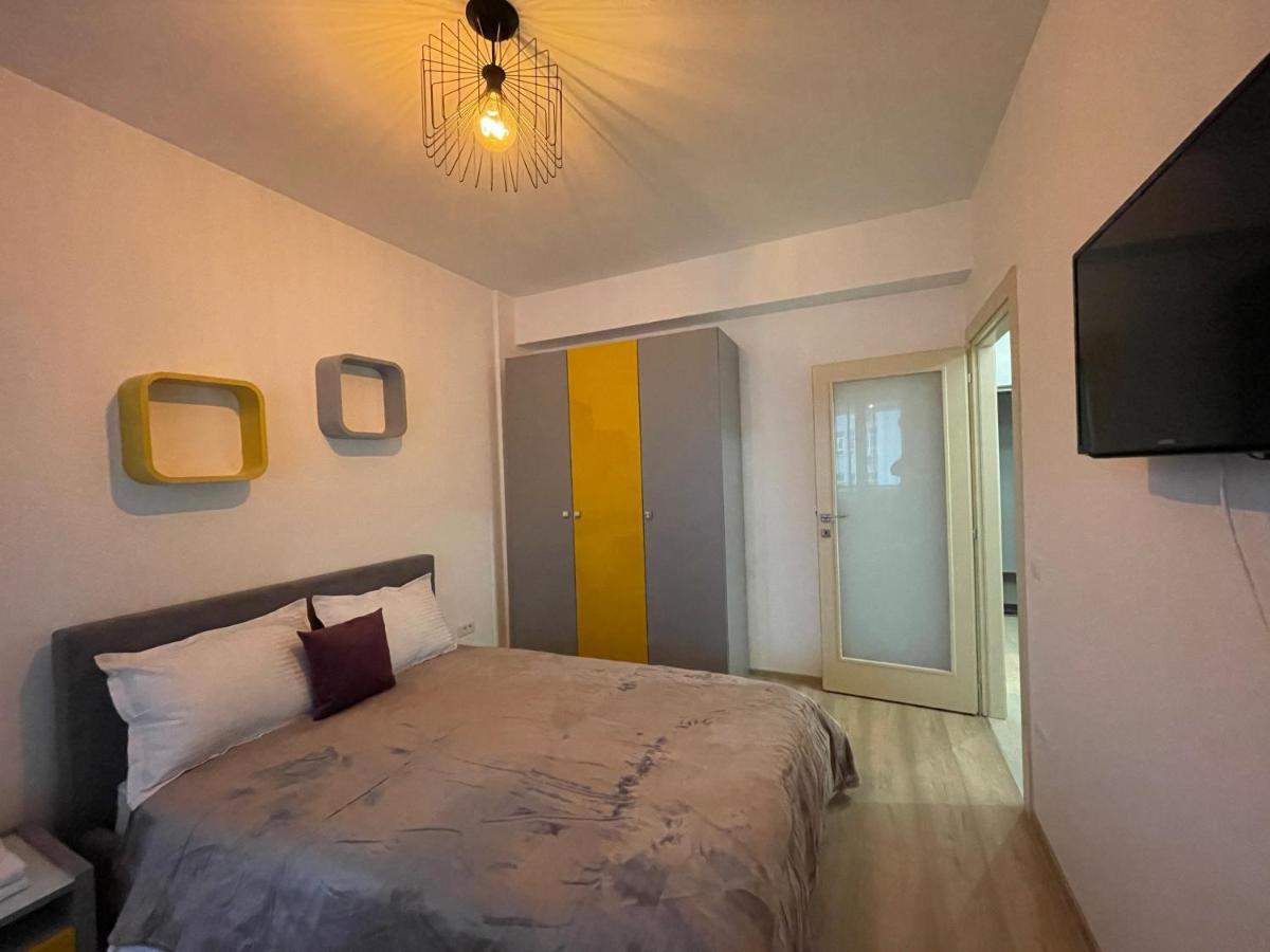 Luxury Q Residence Near Center Iasi Exterior foto